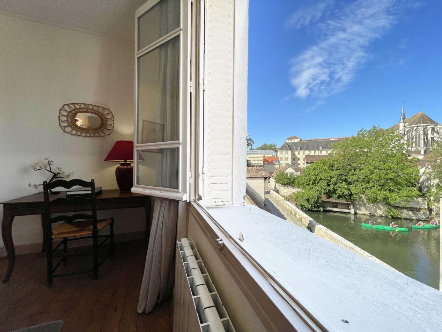 Au Fil De L'eure, Quartier Authentique Et Plein De Charme Appartement